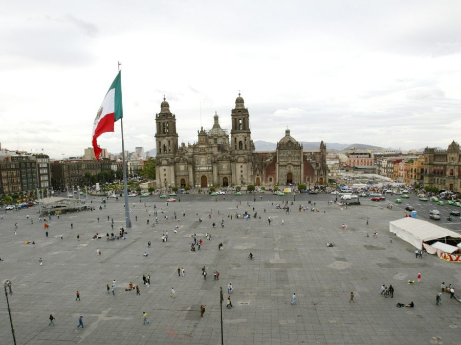 Plaza de la Constitución známejšie aj ako Zócalo.
