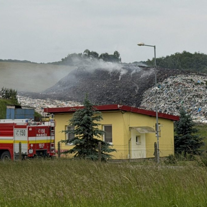 požiar skládky