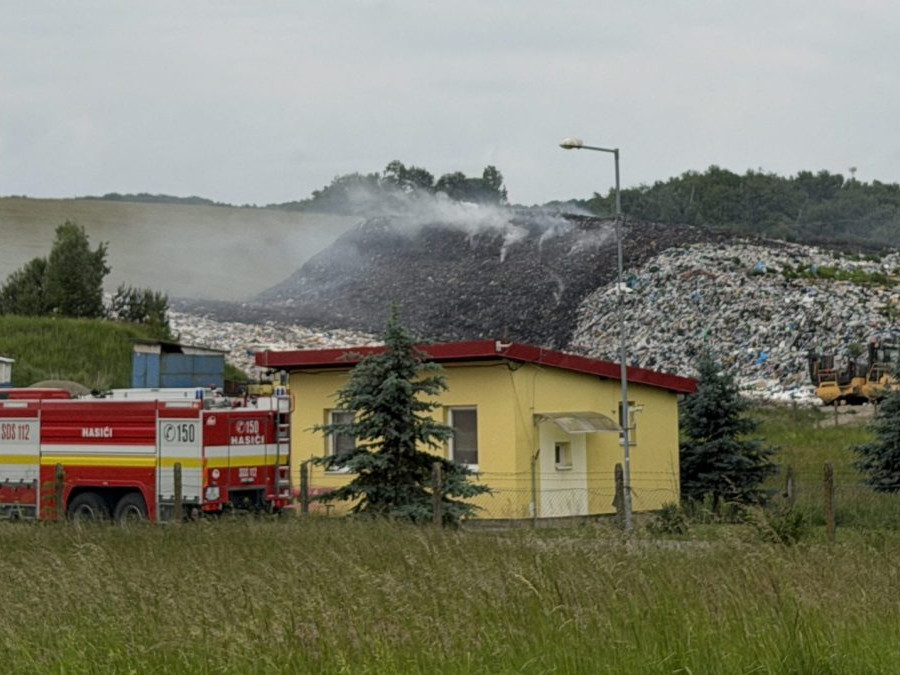 požiar skládky