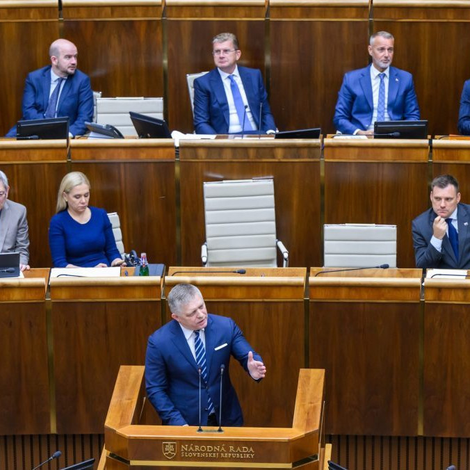 Poslanci Národnej rady SR.