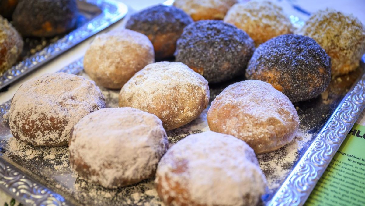 Opr&aacute;&scaron;ili storočn&yacute; recept a zožali &uacute;spech: Poch&uacute;ťka gazdiniek z Brhloviec sa dostala na zoznam kult&uacute;rneho dedičstva