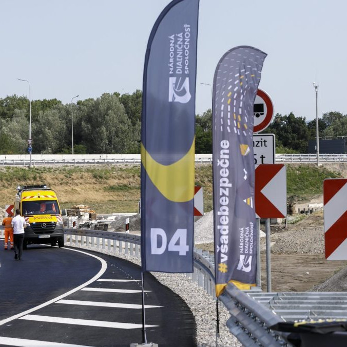 Slávnostné otvorenie úseku D1 Bratislava – Triblavina.