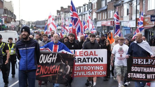Protesty v Belfaste.