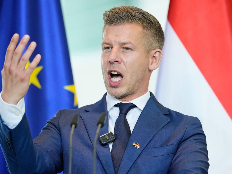 Péter Magyar: Maďarsko sa nemôže úplne vzdať energetických zdrojov z Ruska