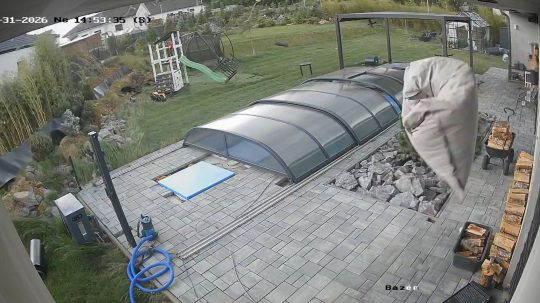 VIDEO: Českom sa prehnali dve slabšie tornáda, potvrdili meteorológovia