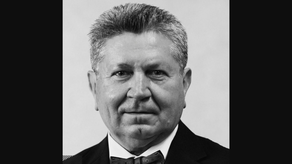 Akademický maliar Andrej Smolák.