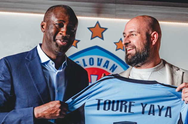Slovan ozn&aacute;mil meno nov&eacute;ho tr&eacute;nera. V minulosti hr&aacute;val aj za Barcelonu či Manchester City