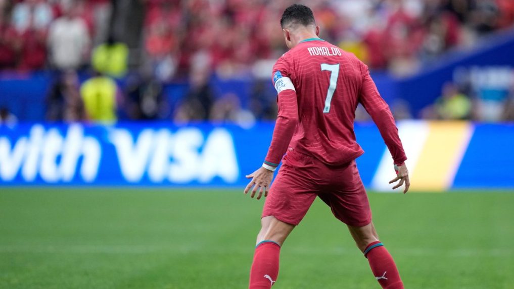 Cristiano Ronaldo oslavuj g&oacute;l.