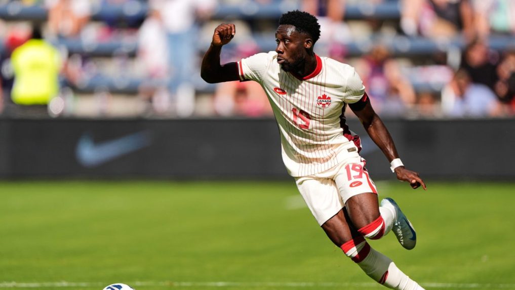 Kanadsk&yacute; futbalista Alphonso Davies.