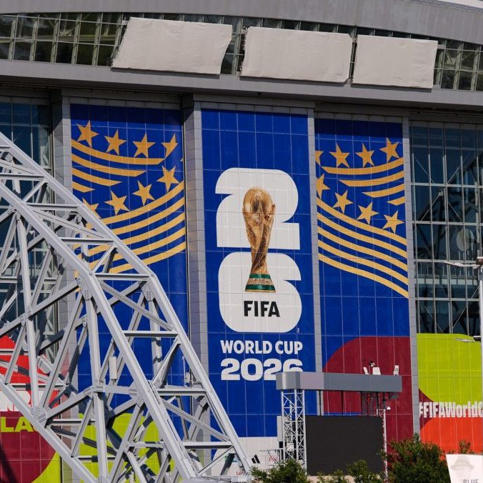 FIFA mení pravidlá na poslednú chvíľu: Fanúšikom zakázala priniesť si na štadión fľašu s vodou