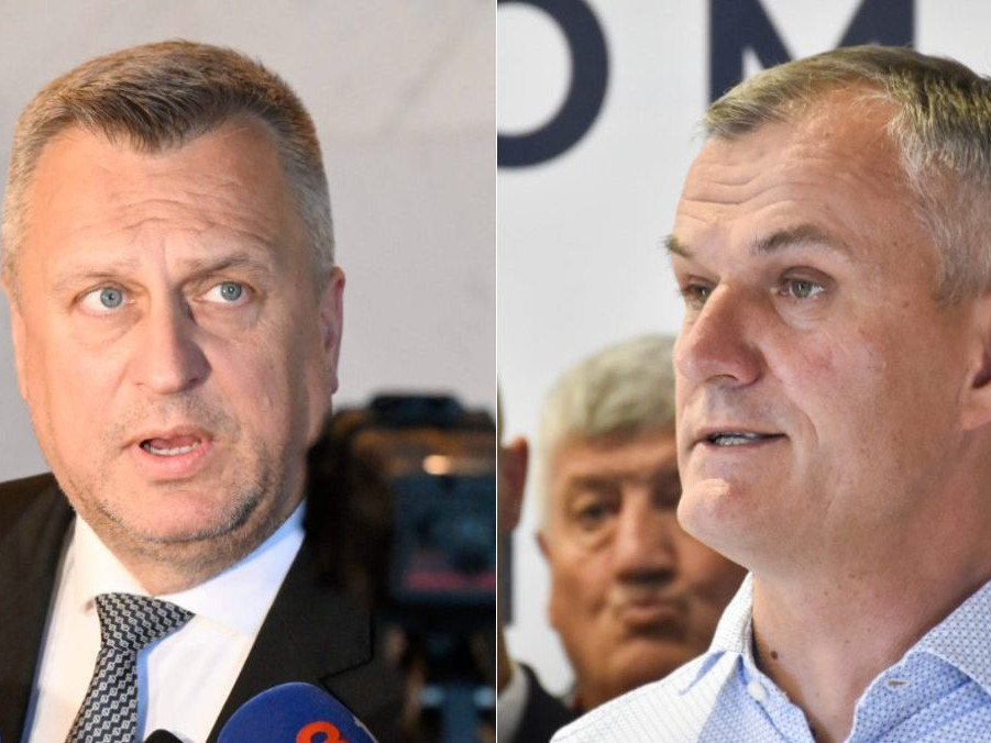 Na snímke Andrej Danko (SNS) a Roman Malatinec (Strana Vidieka).