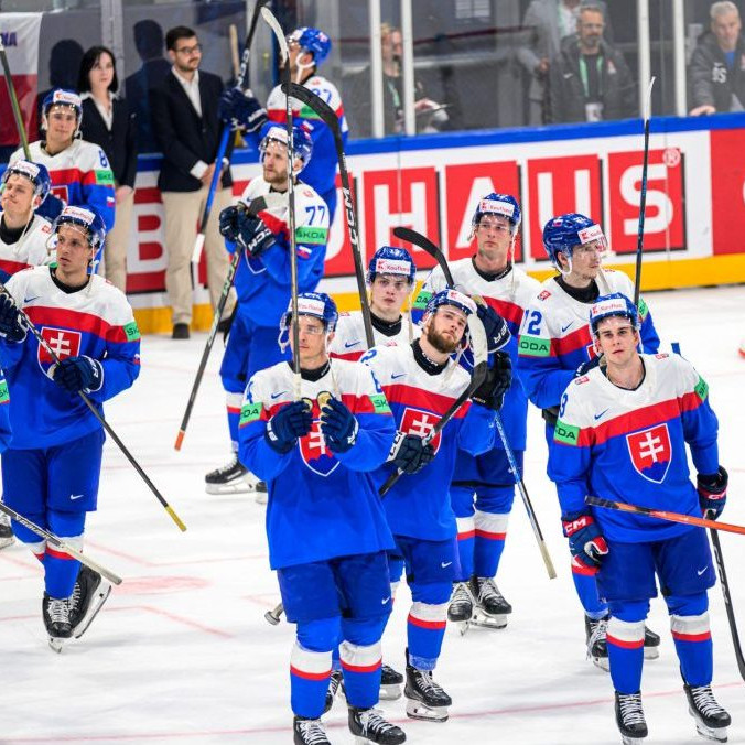 Na snímke hokejisti Slovenska na MS sveta 2026.