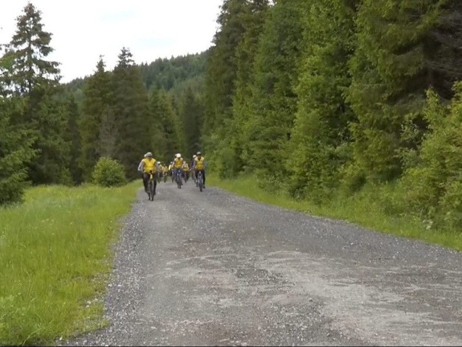 bicyklisti