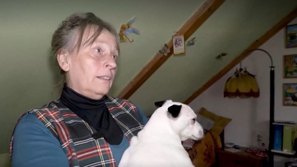 Pestúnka sa bráni a týranie odmieta.