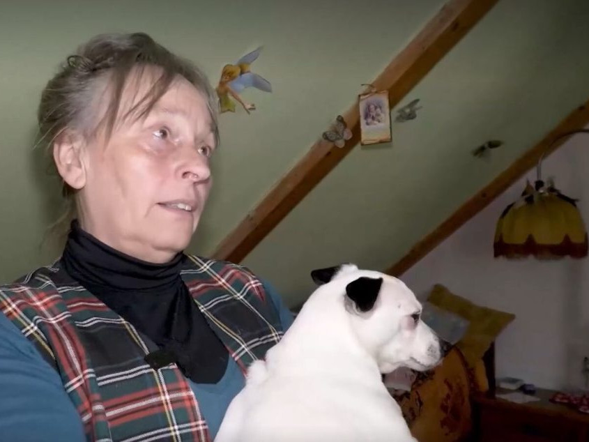 Pestúnka sa bráni a týranie odmieta.