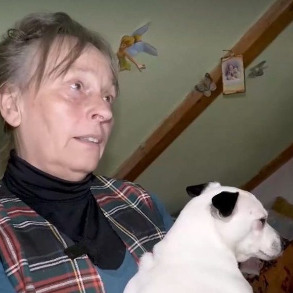 Pestúnka sa bráni a týranie odmieta.