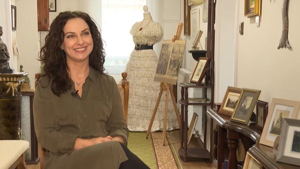 Začala jednou soškou, dnes má výnimočnú expozíciu: Petra si z bytu vytvorila múzeum princeznej Sissi