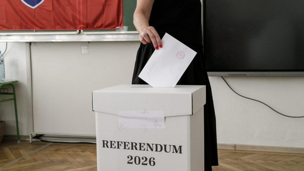 Na Slovensku sa koná v poradí desiate referendum v histórii.