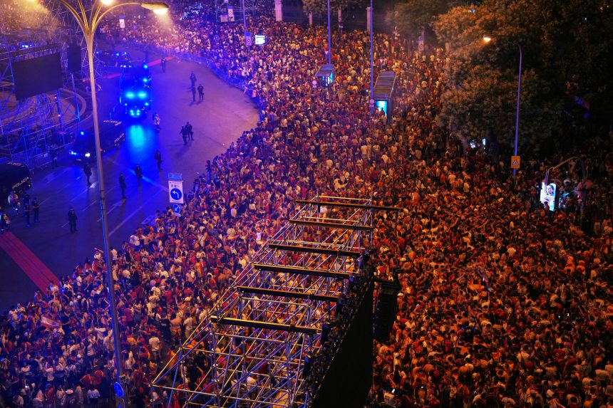 Oslavy v centre Madridu.