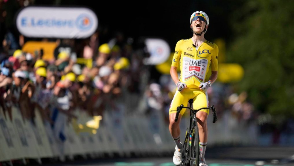 Tadej Pogačar sa te&scaron;&iacute; z v&iacute;ťazstva v 10. etape Tour de France.