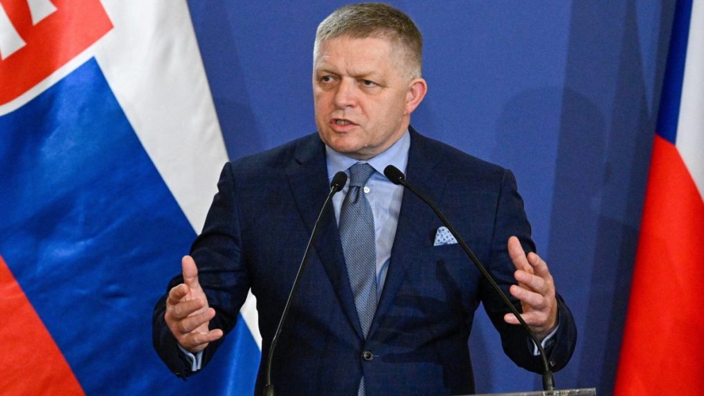 Premiér SR Robert Fico (Smer-SD).
