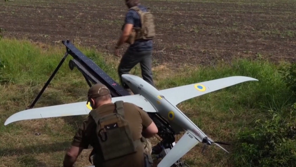 vojenský dron