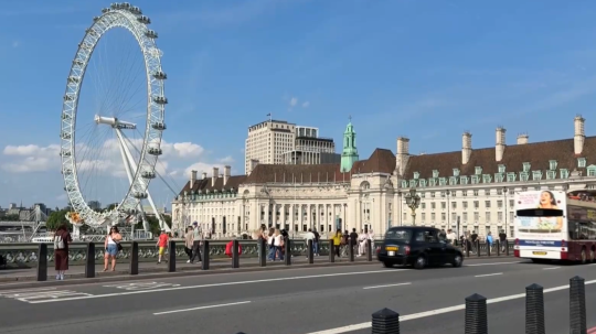 Pred desiatimi rokmi o brexite hlasovať nemohli, dnes však mladí Briti čelia jeho následkom
