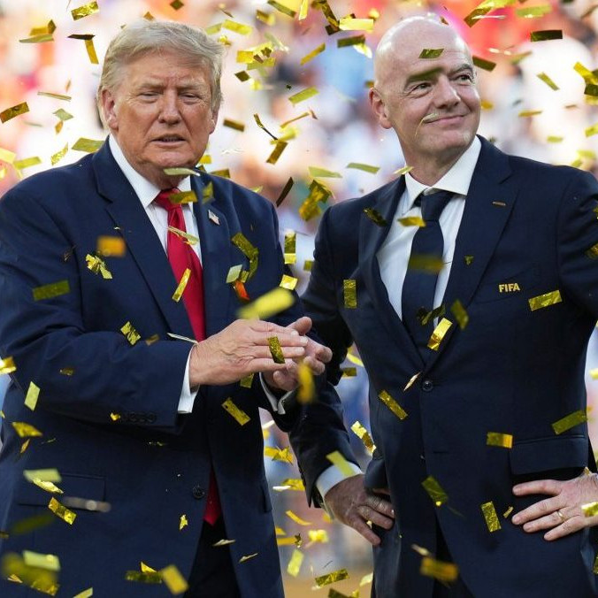 Zľava americký prezident Donald Trump a šéf FIFA Gianni Infantino.