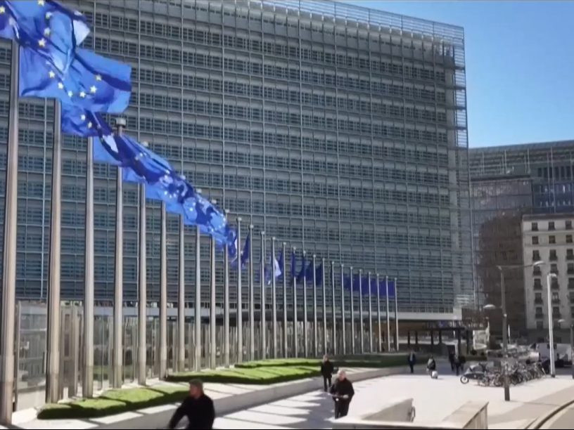 Na ilustračnej snímke Európsky parlament.