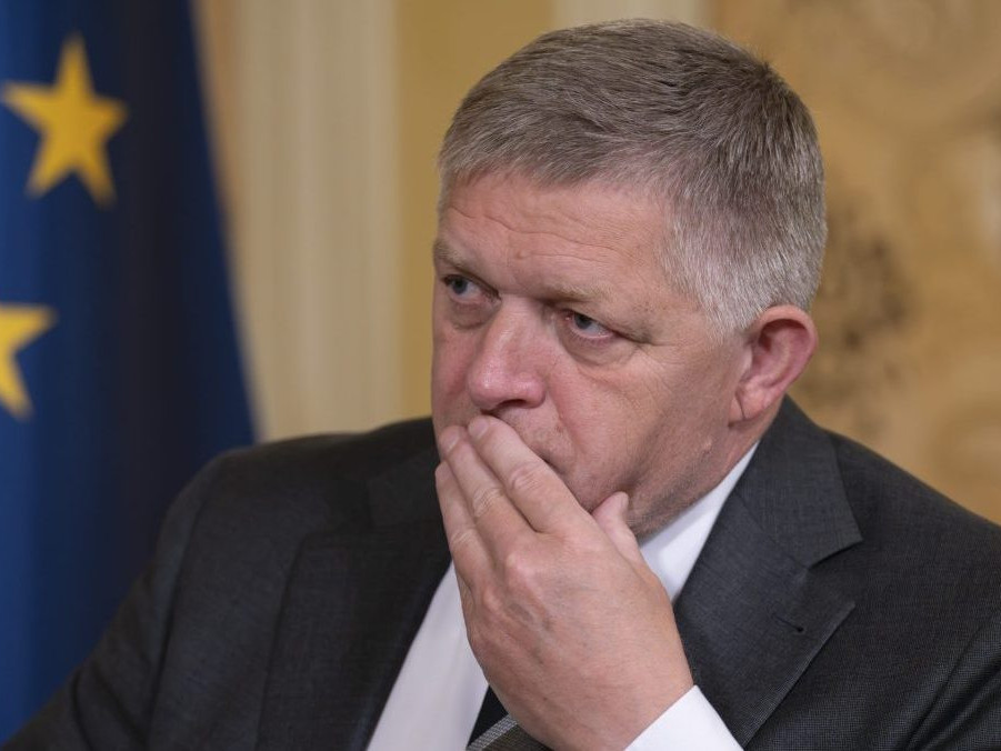 Na snímke Robert Fico.