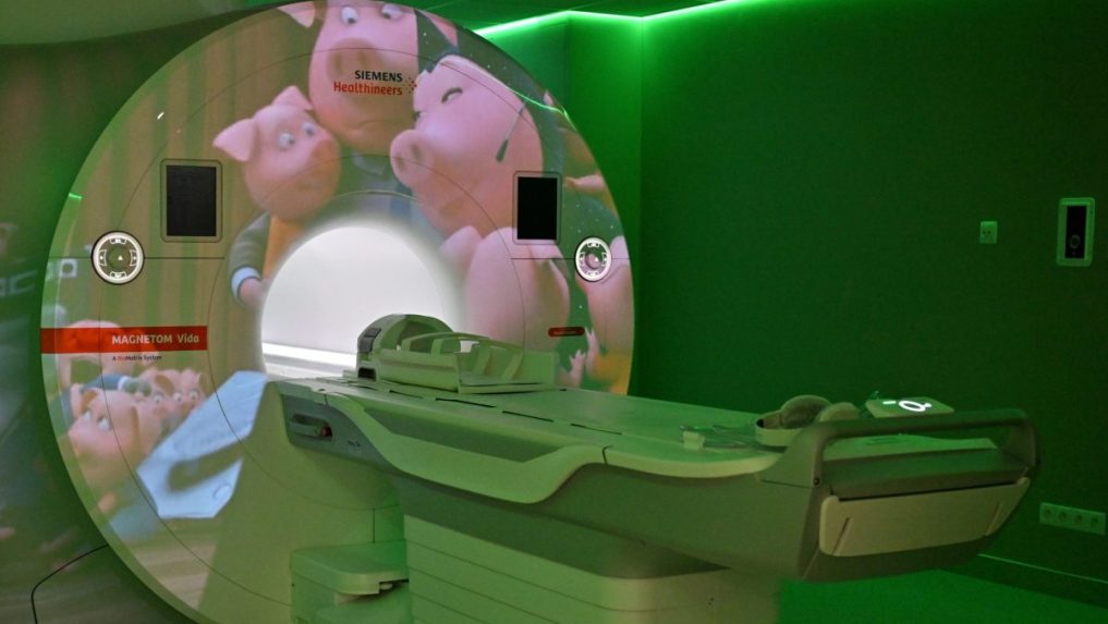 Na snímke novo otvorené pracovisko magnetickej rezonancie v Košiciach.