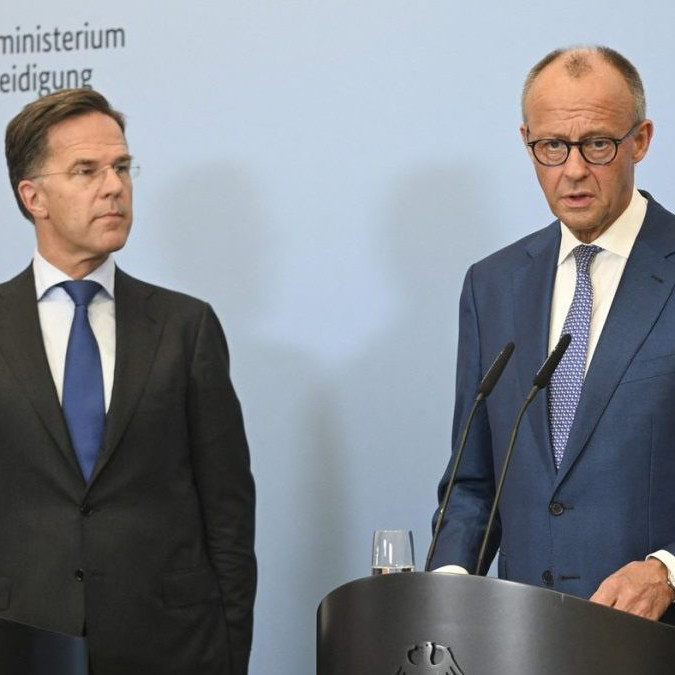 Mark Rutte a Friedrich Merz.