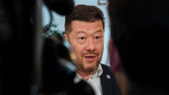 Na snímke Tomio Okamura.