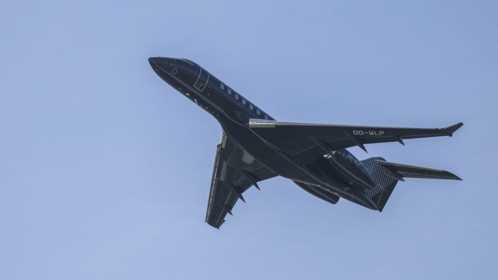 Na snímke lietadlo spoločnosti Bombardier.
