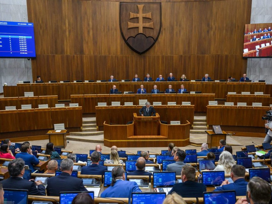 Zákon o mimovládkach definitívne zanikol. Koalícia sa vyše roka snažila pretlačiť nové pravidlá