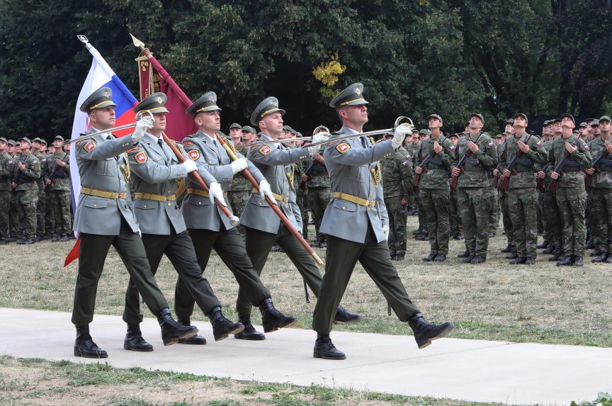 Oslavy sa začali v sobotu predpoludn&iacute;m.
