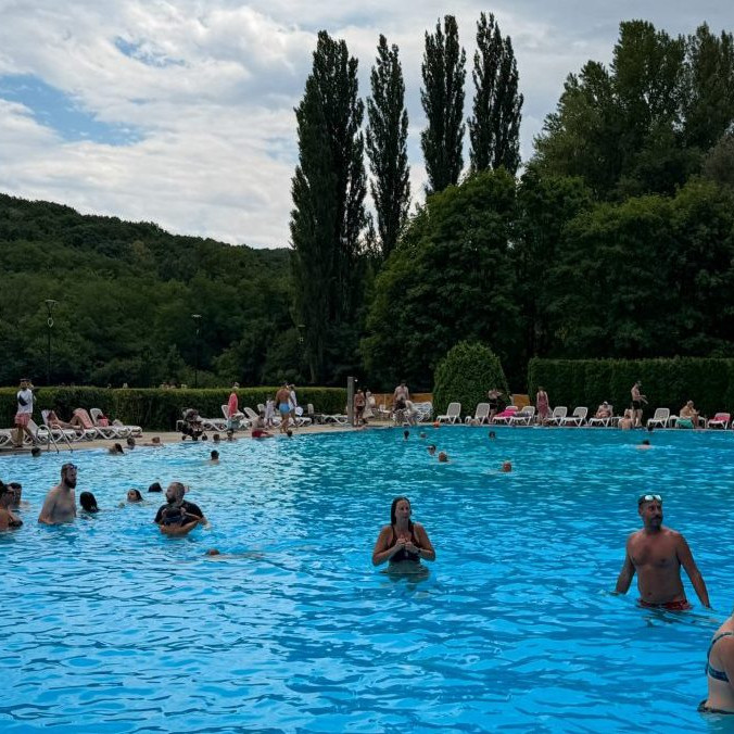 Návštevníci bratislavského kúpaliska Rosnička.