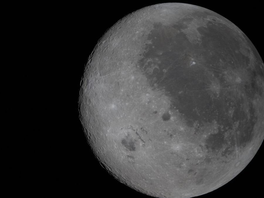 Snímka Mesiaca, ktorú zhotovila misia Artemis II.