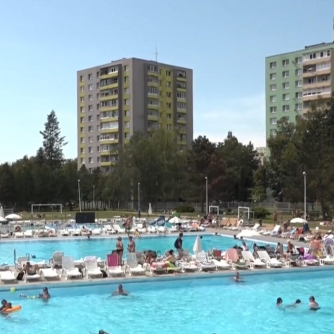 Správcovia upozorňujú na prísnejšie pravidlá kúpaliska.
