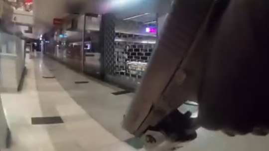Polícia pri zásahu v Košiciach.