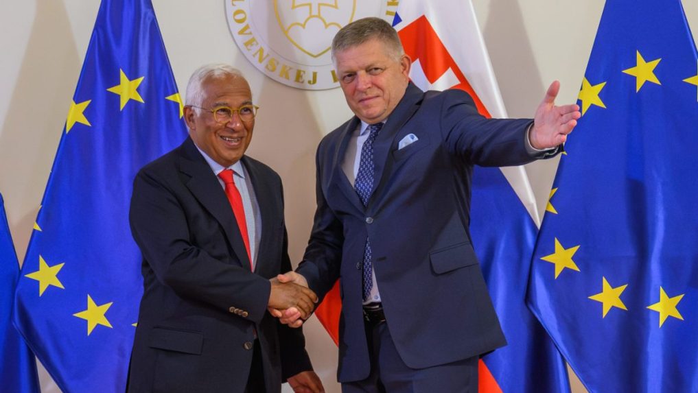 Na snímke Robert Fico a predseda Európskej rady António Costa.
