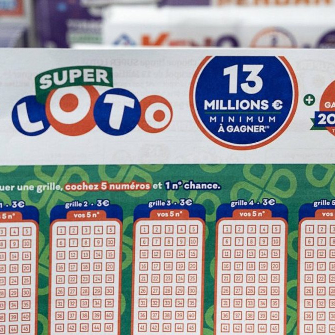 Na ilustračnej snímke tiket Loto.
