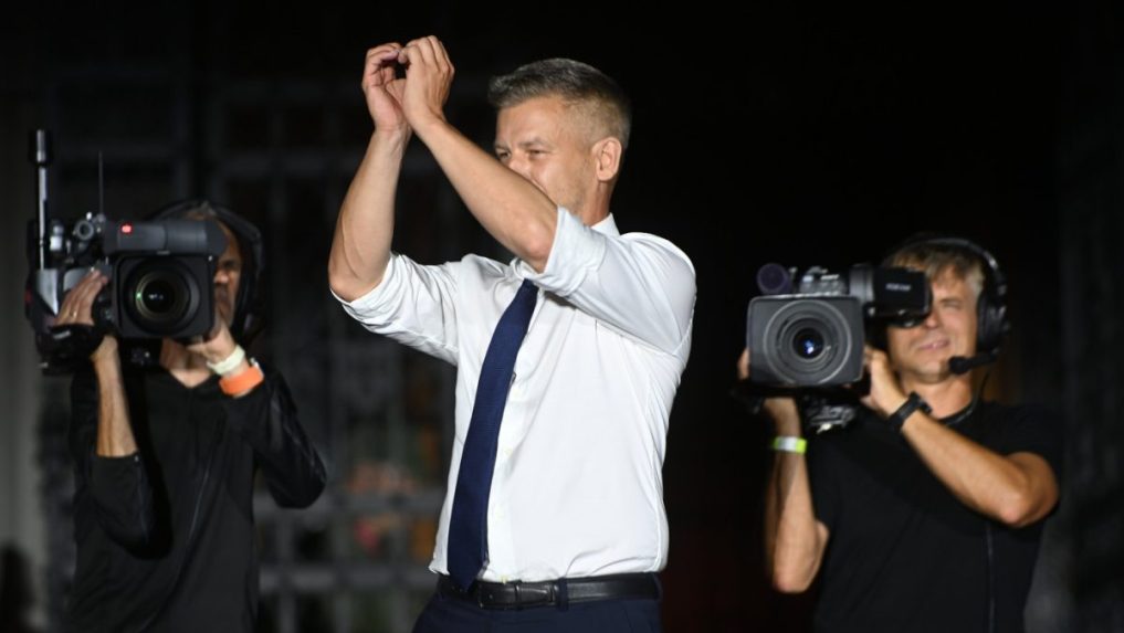 Na s nímke Péter Magyar.