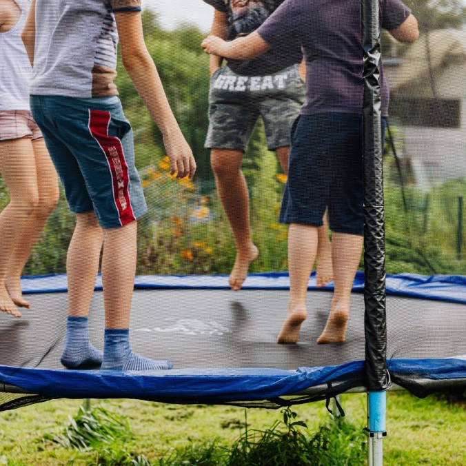 trampolína