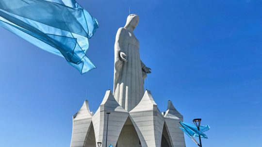Na snímke monument Panny Márie v Poľsku.