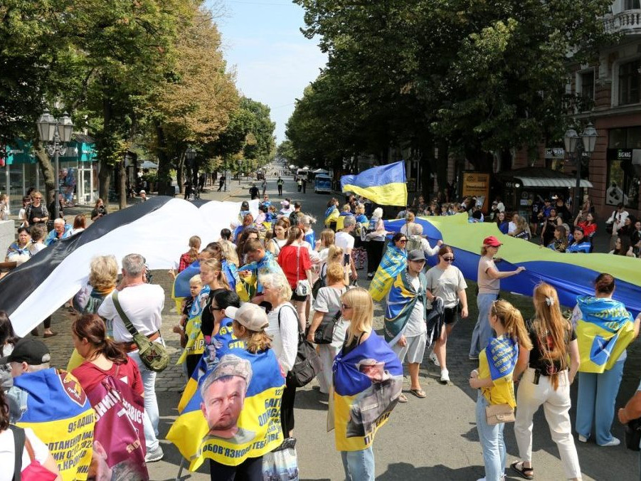 Ukrajina sa pred 35 rokmi odpojila od Sovietskeho zväzu. Počas výročia bude v Kyjeve rokovať koalícia ochotných