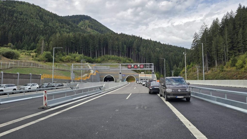 diaľničný tunel
