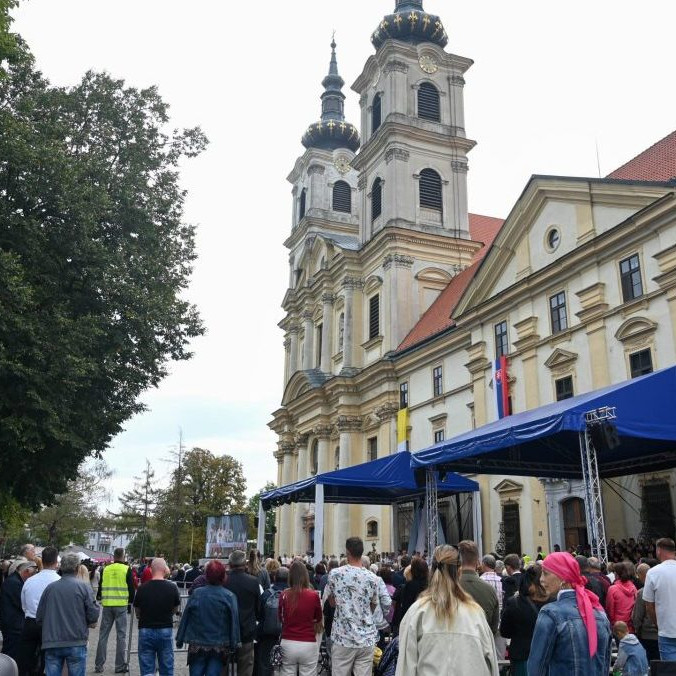 Omša pred Bazilikou Sedembolestnej Panny Márie v Šaštíne-Strážach.