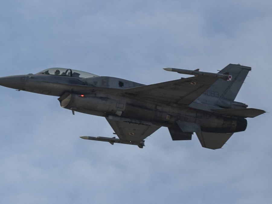 F-16
