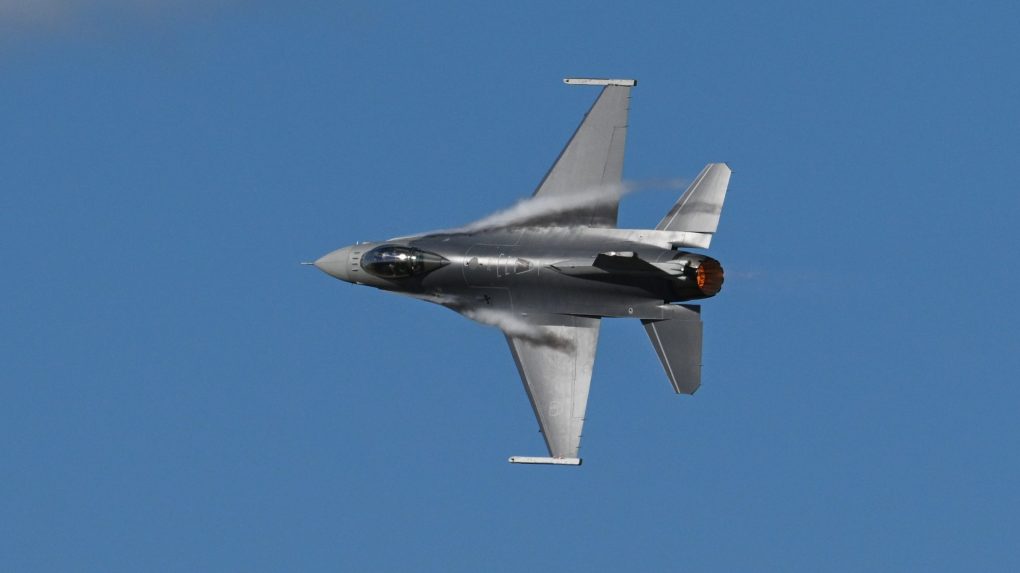 lietadlo F-16